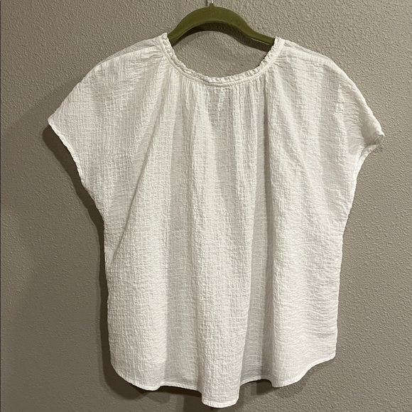 J Jill cotton top size m petite with embroidery - Picture 2 of 8